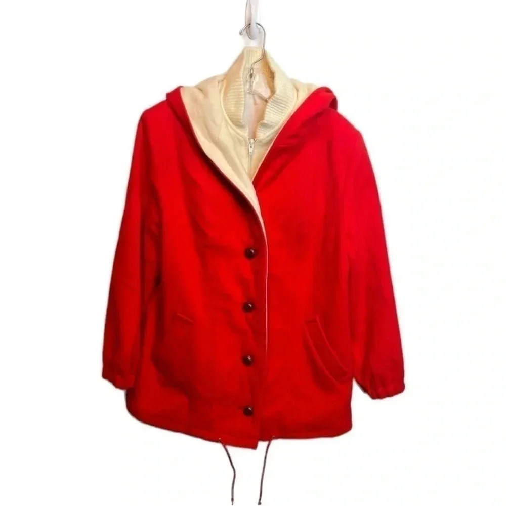 VINTAGE 70’s Penguin Fashions‎ Pure 100% Wool Coat.